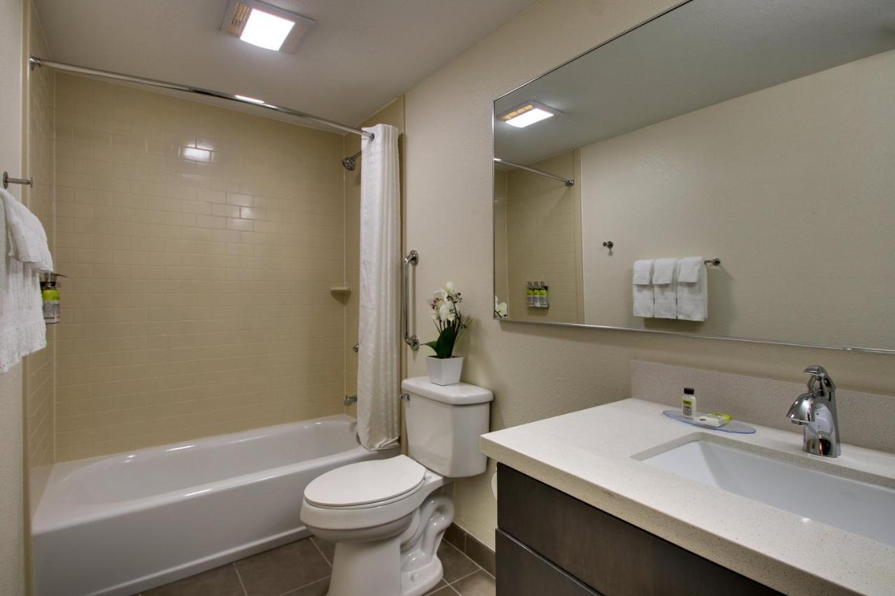 Candlewood Suites - Wichita East By Ihg מראה חיצוני תמונה