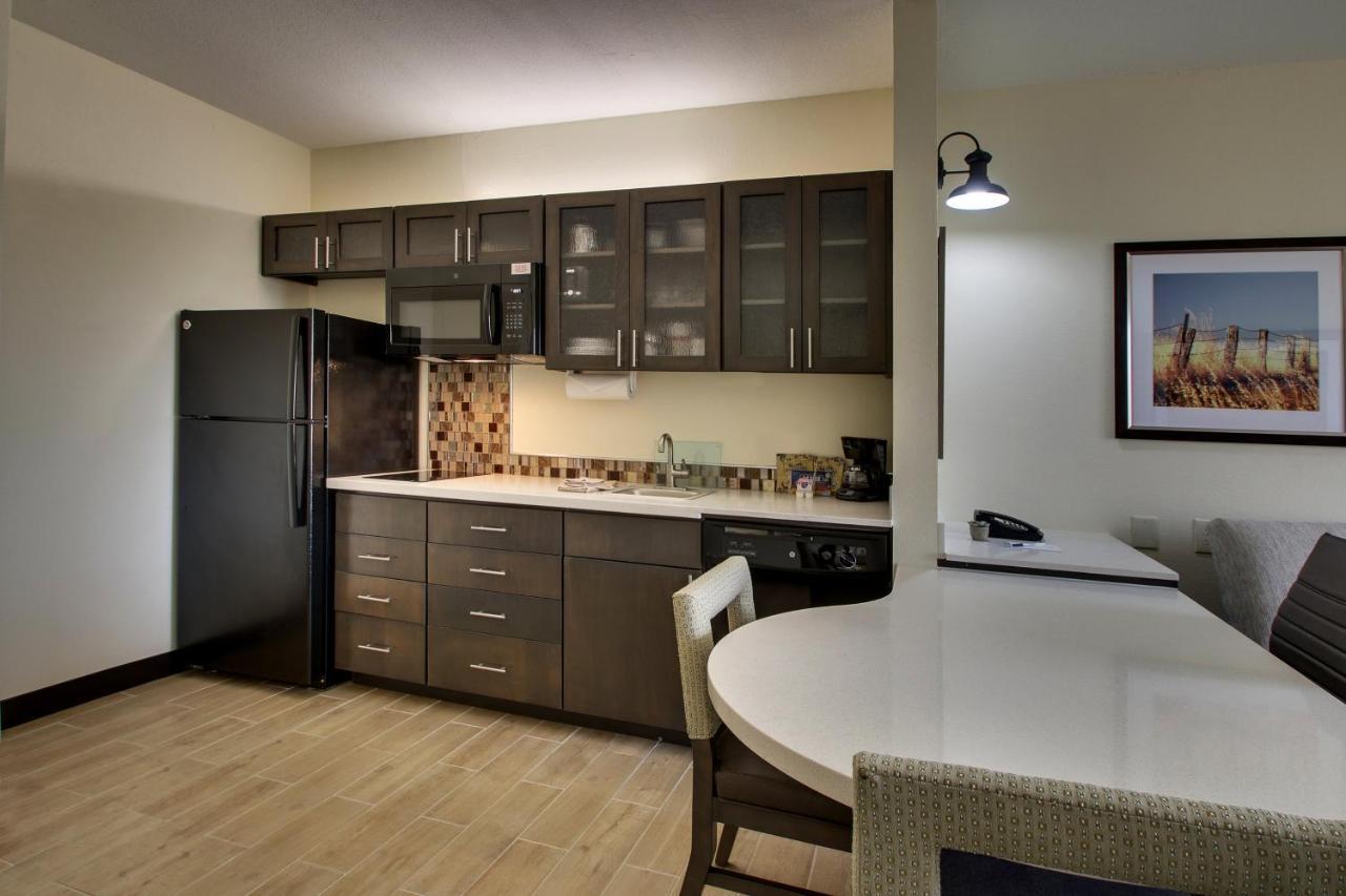 Candlewood Suites - Wichita East By Ihg מראה חיצוני תמונה